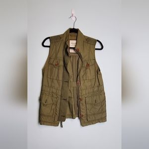 Abercrombie & Fitch Cargo Vest